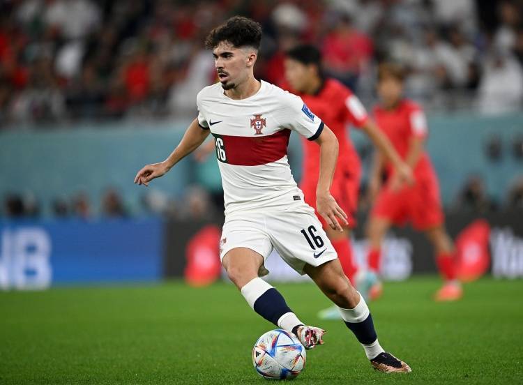 维蒂尼亚：我缺少国家队奖杯，欧冠后能在同一球场再捧杯就太棒了